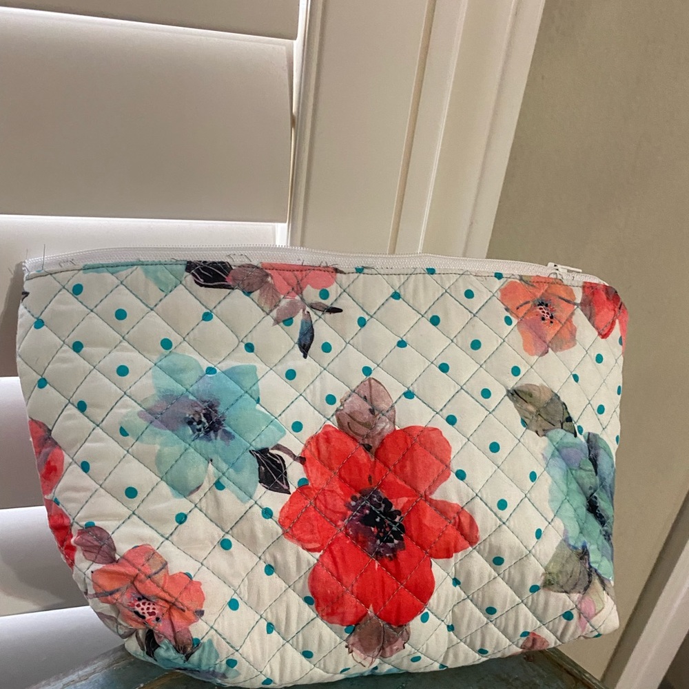 Women’s floral makeup bag